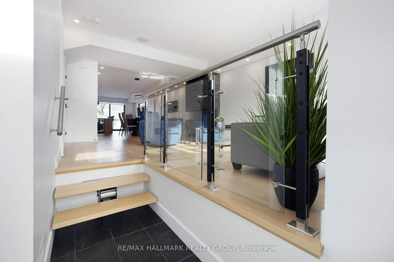 2167 Rice Ave, Ottawa, K2A 0C5 | Image 3