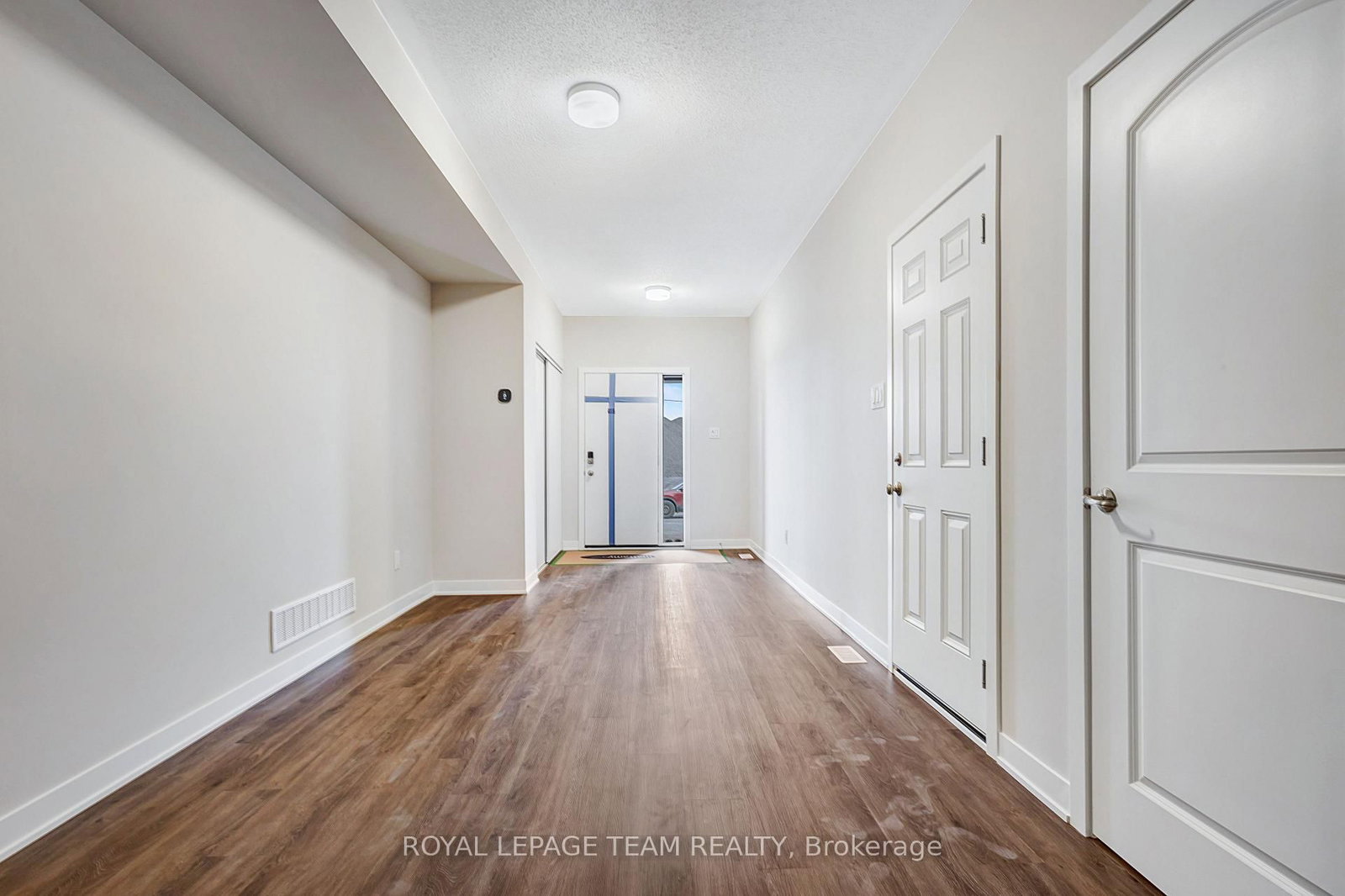 1004 Elixir Place - Photo 3