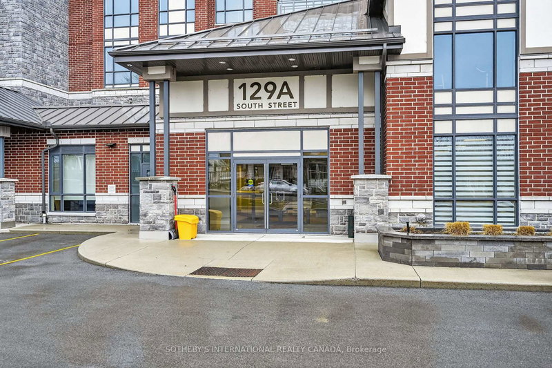 406 - 129A South Street