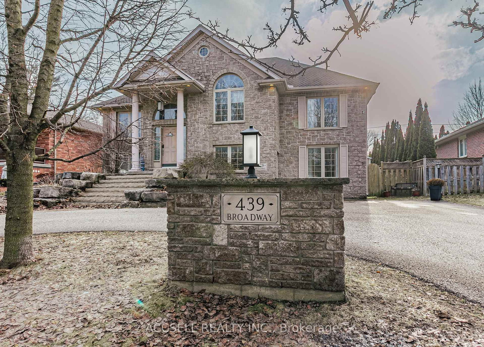 Listing Image 2