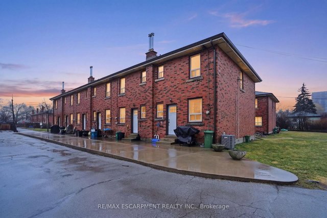 424 East 42nd Street