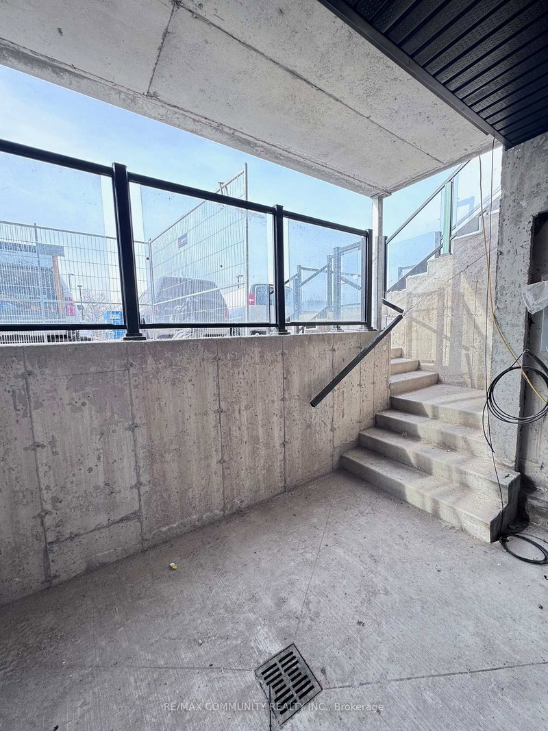 102B - 16 Melbourne Ave, St. Catharines, L2P 0G5 | Image 2