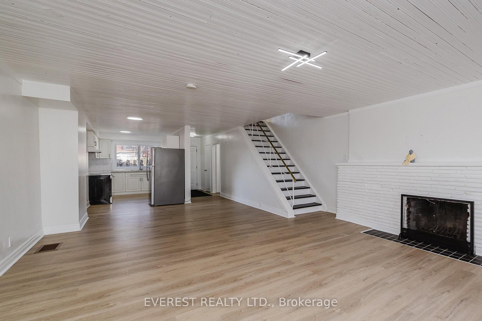 Townhouse for sale at 12-1012 Kipps Lane, London East, Ontario, N5Y 4S5 - East A - MLS: X12878656