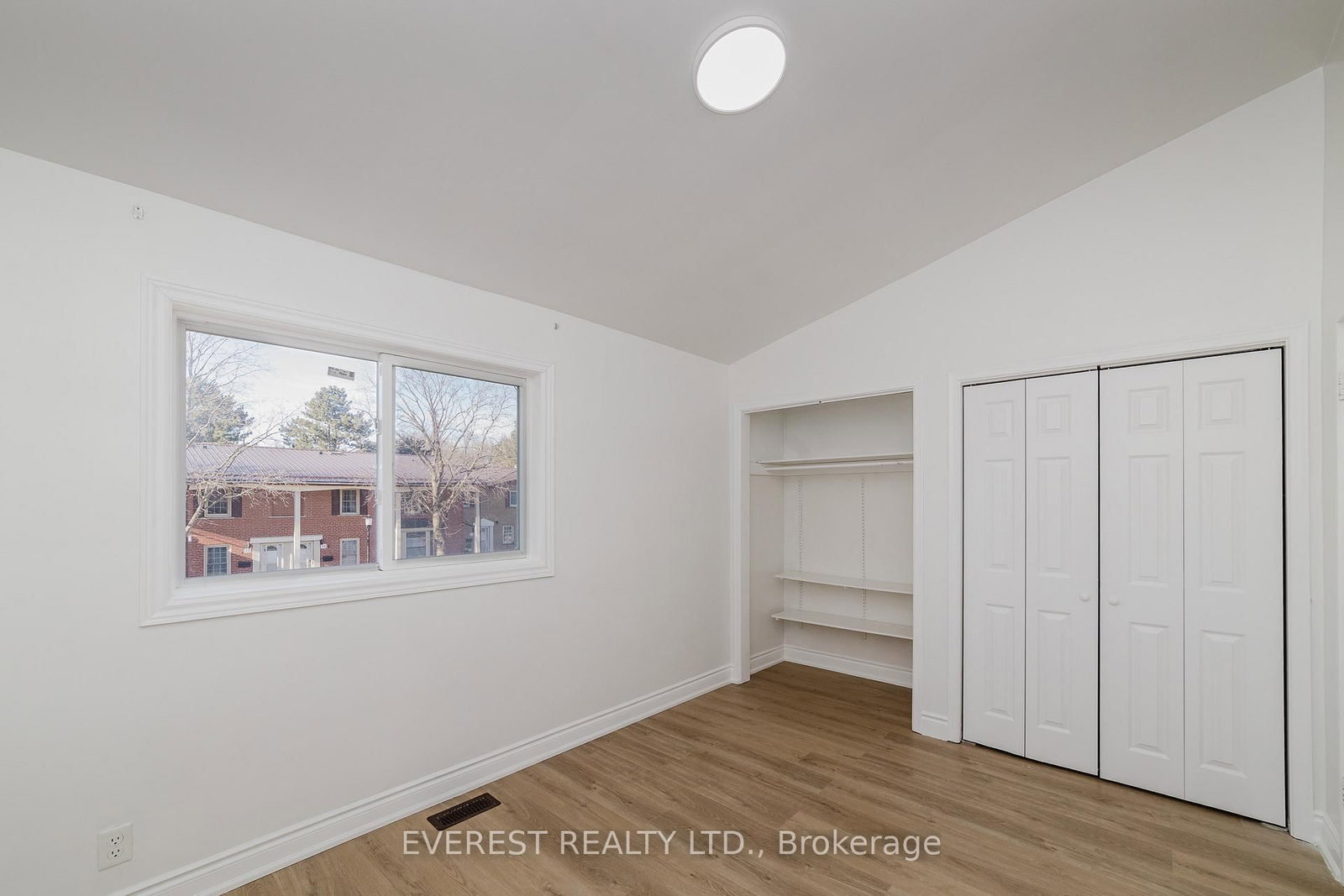 Townhouse for sale at 12-1012 Kipps Lane, London East, Ontario, N5Y 4S5 - East A - MLS: X12878656