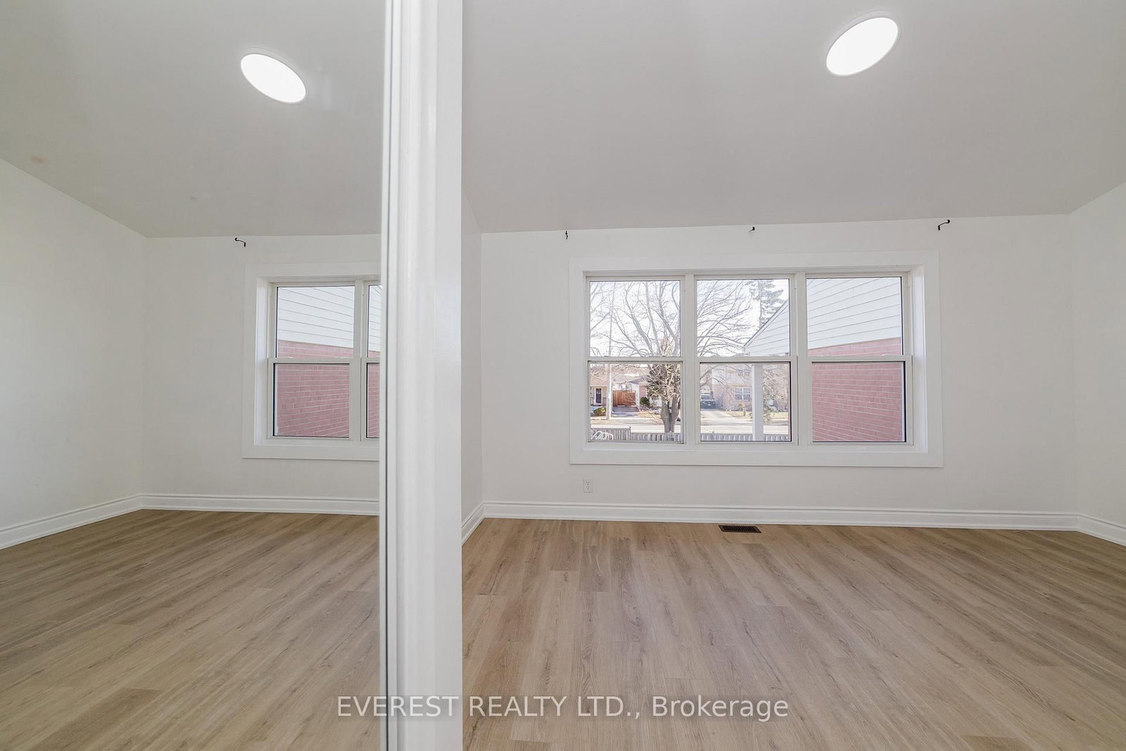 Townhouse for sale at 12-1012 Kipps Lane, London East, Ontario, N5Y 4S5 - East A - MLS: X12878656