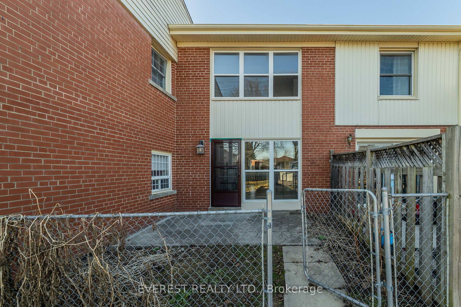 Townhouse for sale at 12-1012 Kipps Lane, London East, Ontario, N5Y 4S5 - East A - MLS: X12878656