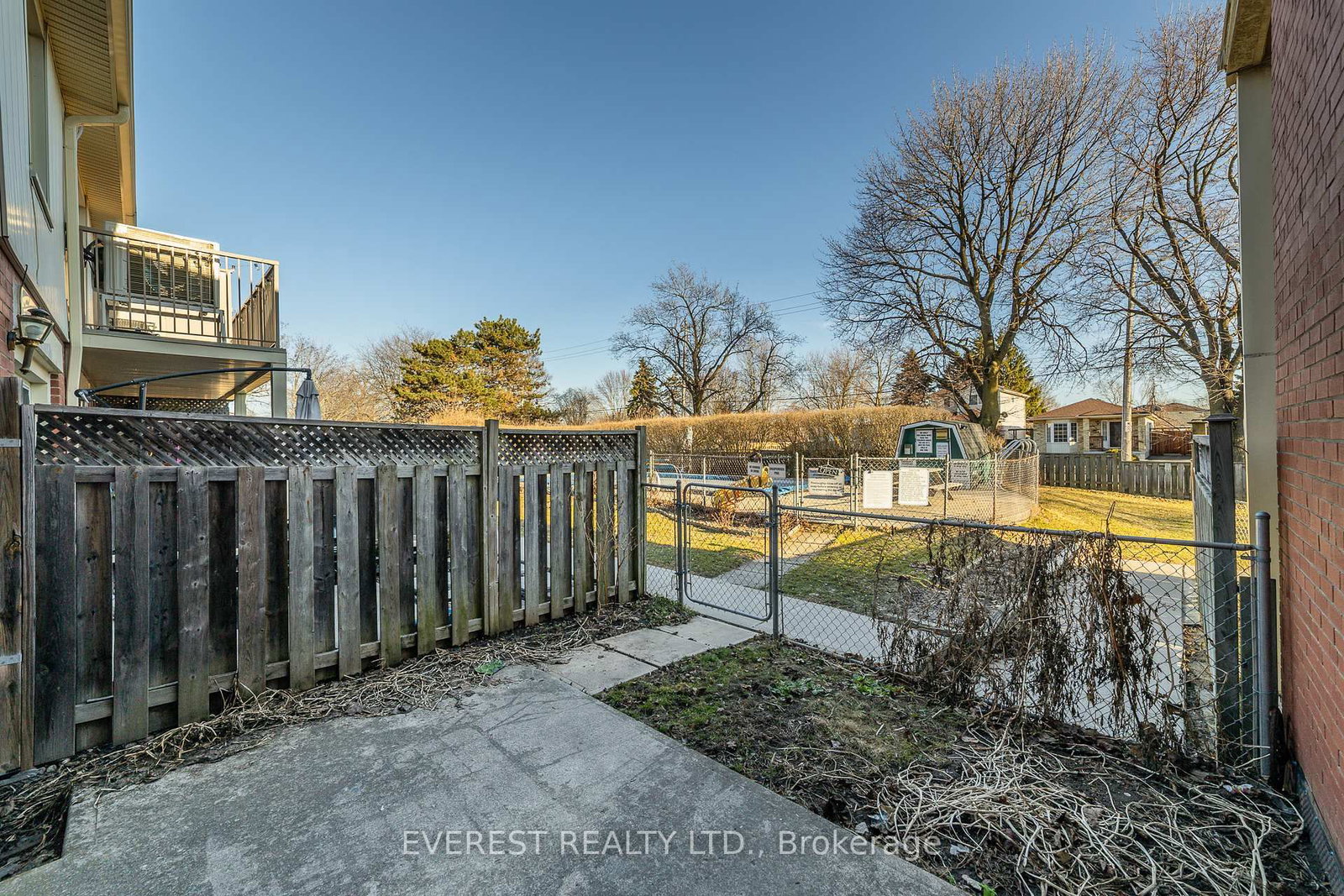 Townhouse for sale at 12-1012 Kipps Lane, London East, Ontario, N5Y 4S5 - East A - MLS: X12878656