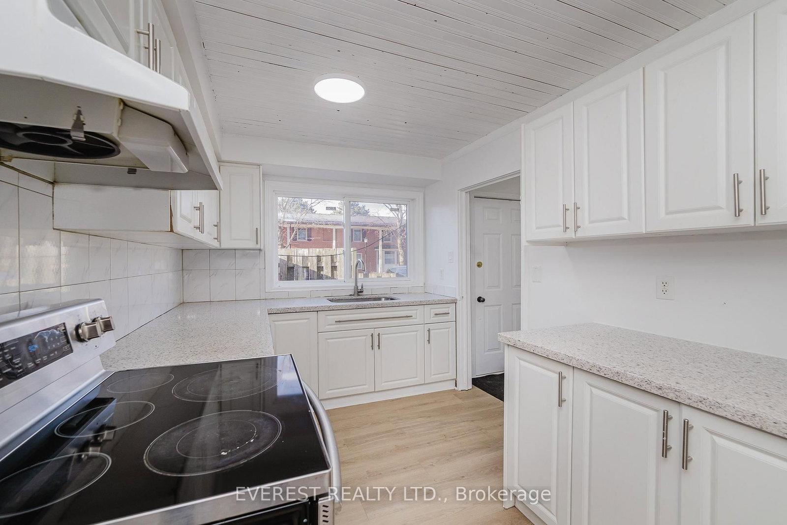 Townhouse for sale at 12-1012 Kipps Lane, London East, Ontario, N5Y 4S5 - East A - MLS: X12878656