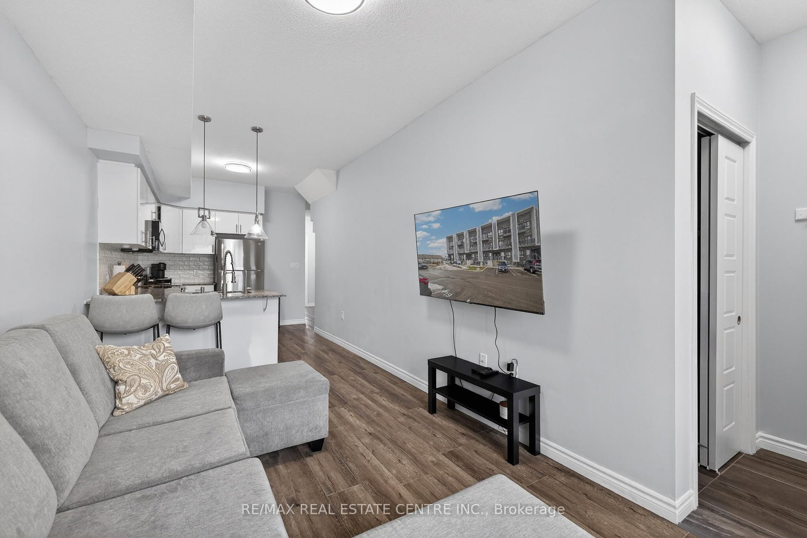 1430 Highland Road W, Unit 30 C - Photo 5