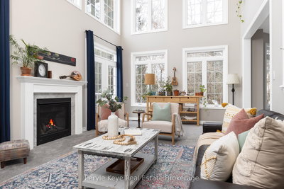 16 LEEDS Crt | Bracebridge | Image