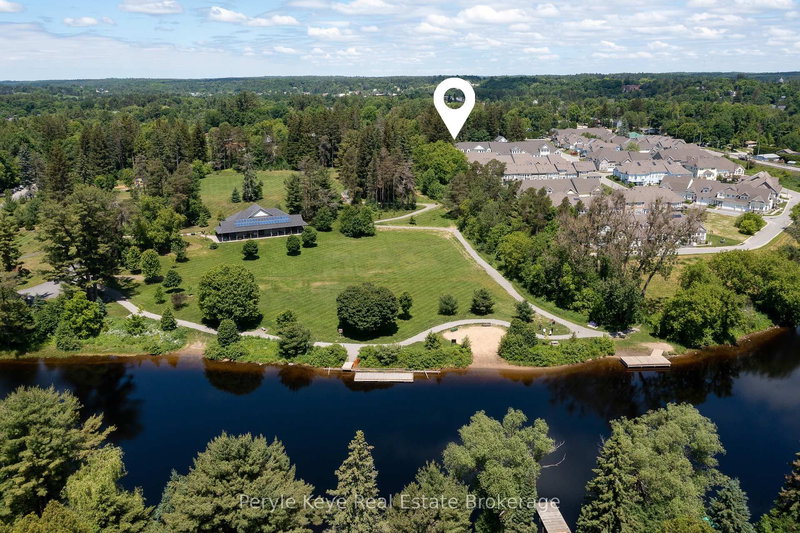 16 LEEDS Crt, Bracebridge, P1L 0B7 | Image 3