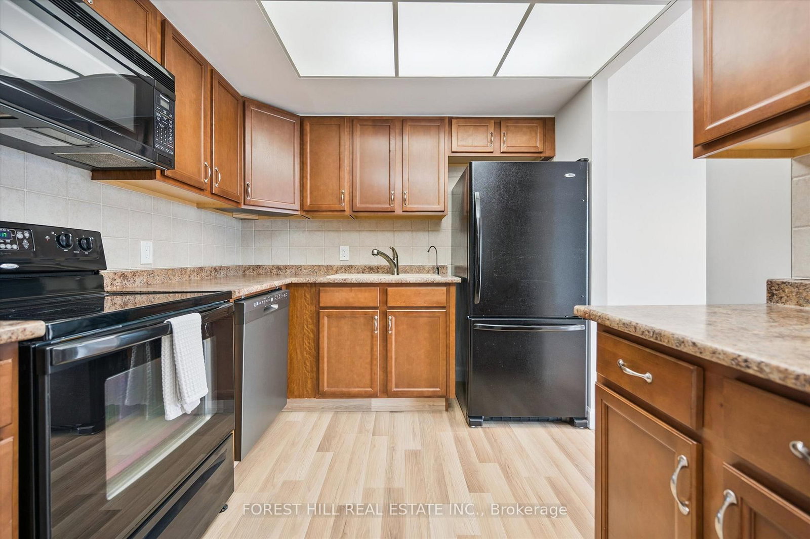 190 Hespeler Road, Unit 507 - Photo 22