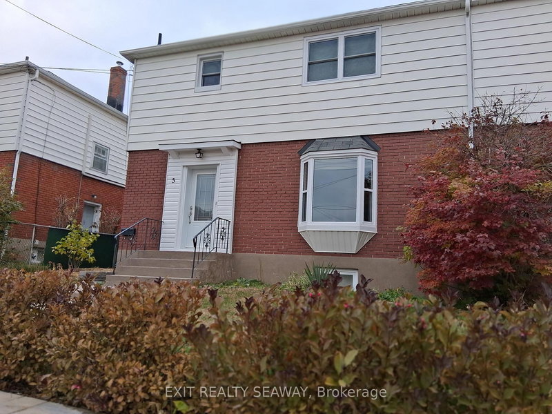 5 Adolphus St, Cornwall, K6H 3R9 | Image 2