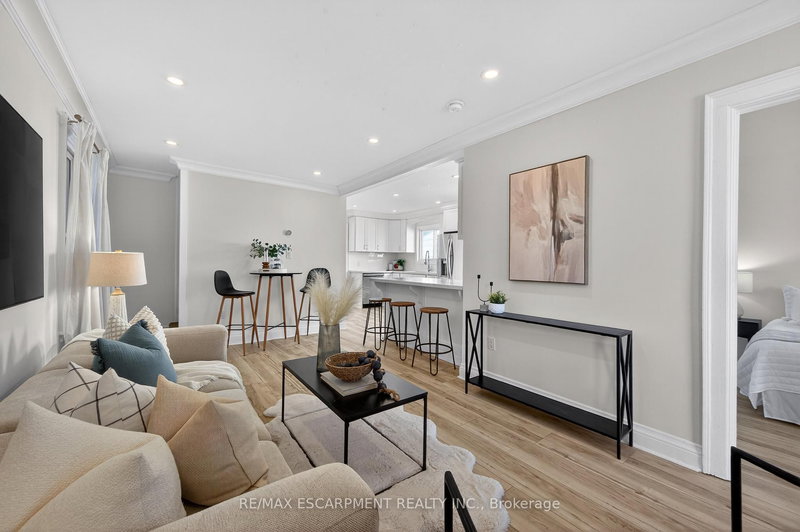 8 East 23rd St, Hamilton, L8V 2W6 | Image 3