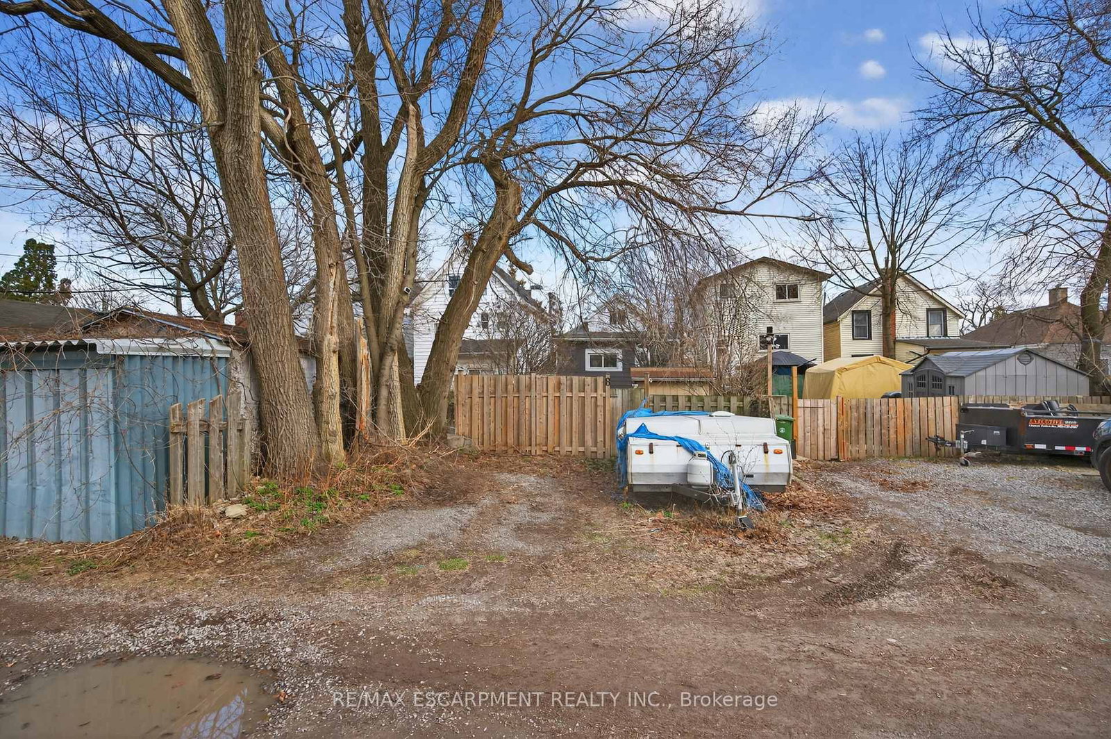 Detached House for sale at 8 East 23rd Street, Hamilton, Ontario, L8V 2W6 - Eastmount - MLS: X12879232