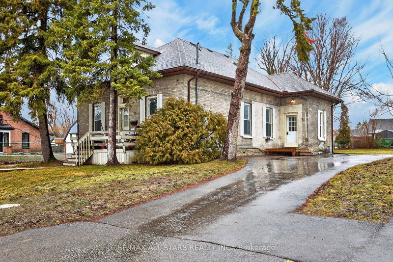 36 Caroline St, Kawartha Lakes, K9V 1T1 | Image 2