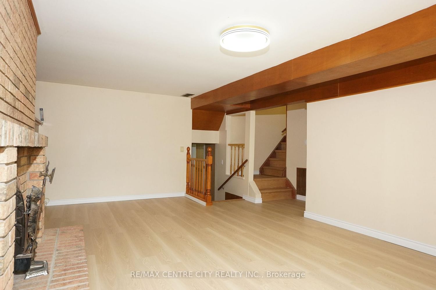 Detached House for sale at 136 Concord Crescent, London North, Ontario, N6G 3H7 - North I - MLS: X12879382