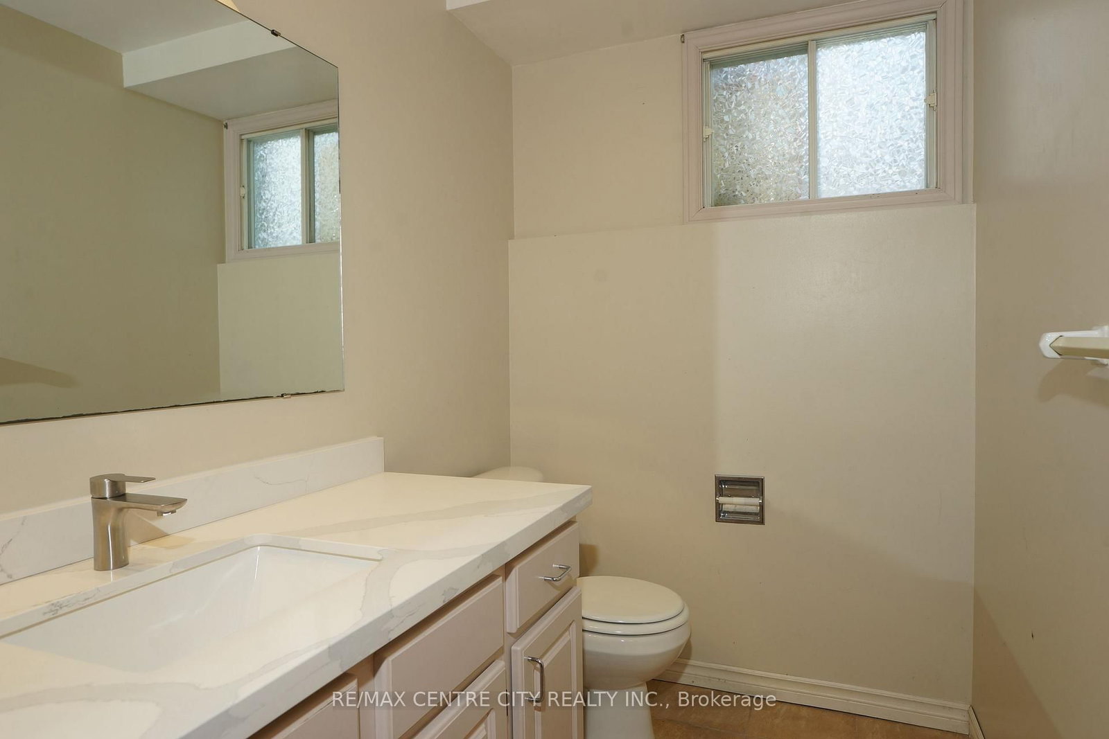 Detached House for sale at 136 Concord Crescent, London North, Ontario, N6G 3H7 - North I - MLS: X12879382