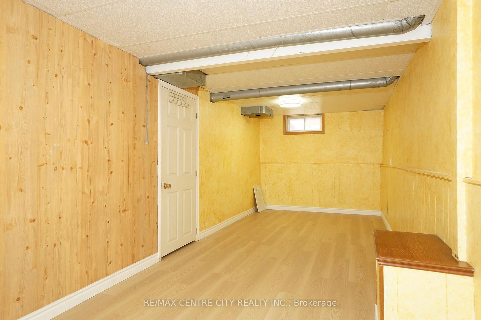 Detached House for sale at 136 Concord Crescent, London North, Ontario, N6G 3H7 - North I - MLS: X12879382