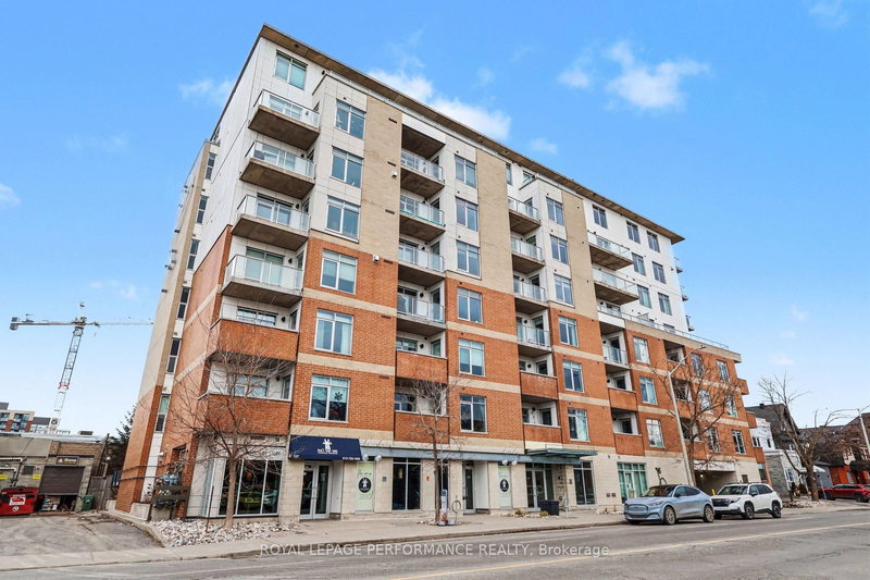 home for lease on 405-131 Holland Avenue