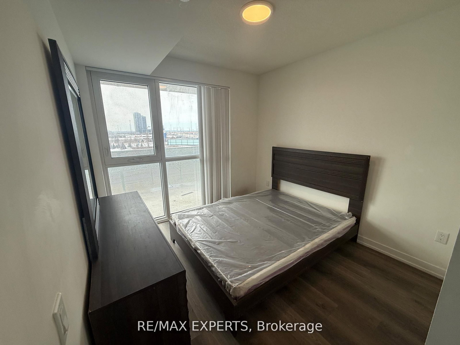 85 Duke Street W, Unit 1003 - Photo 19