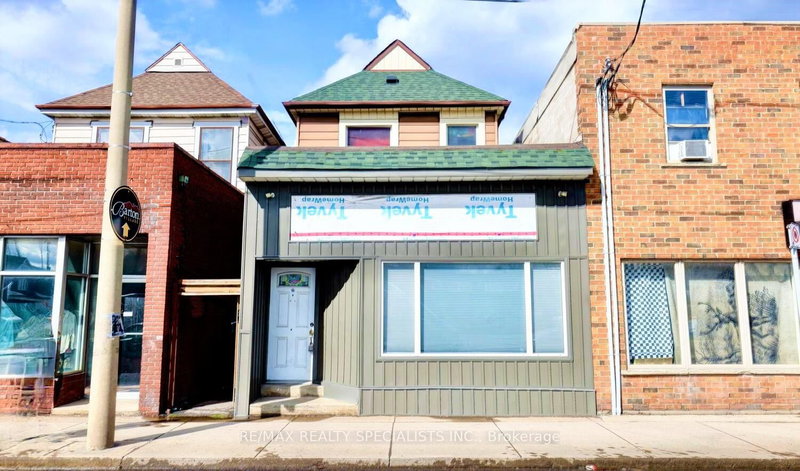 home for sale on 895 Barton Street E