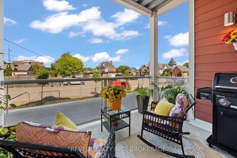 14 - 130 Water St E, Gananoque, K7G 0A8 | Image 3