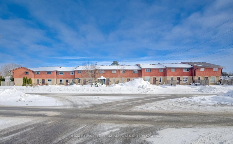 18 - 249 Cedarbrae Ave, Waterloo, N2L 4S8 | Image 2