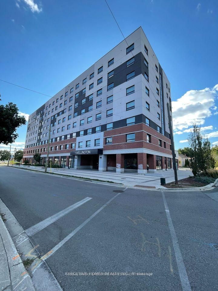 611 - 1 Wellington Street