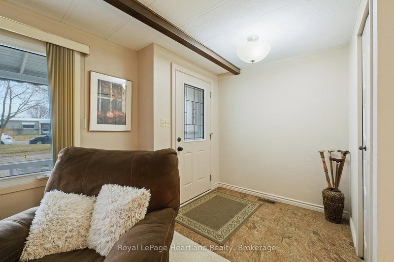 13 Cypress Point Cres, South Huron, N0M 1T0 | Image 3