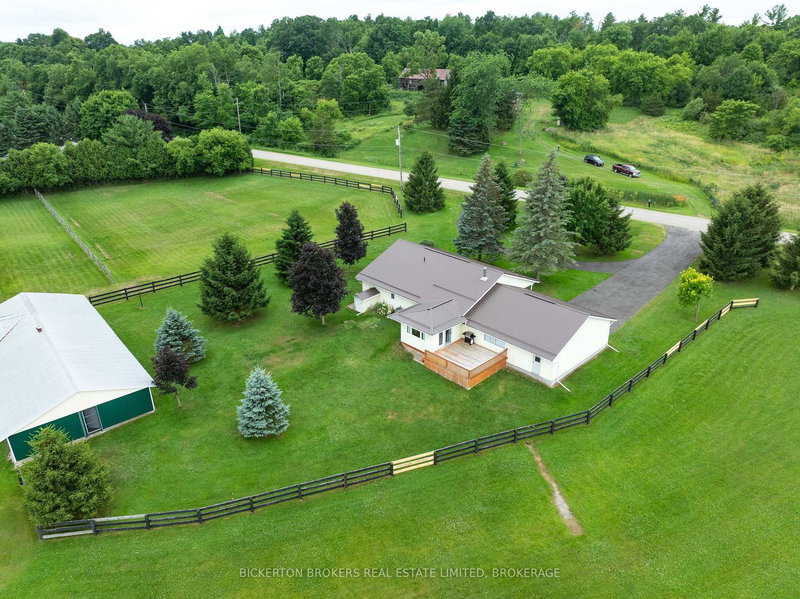 home for sale on 321 Escott/Rockport Road