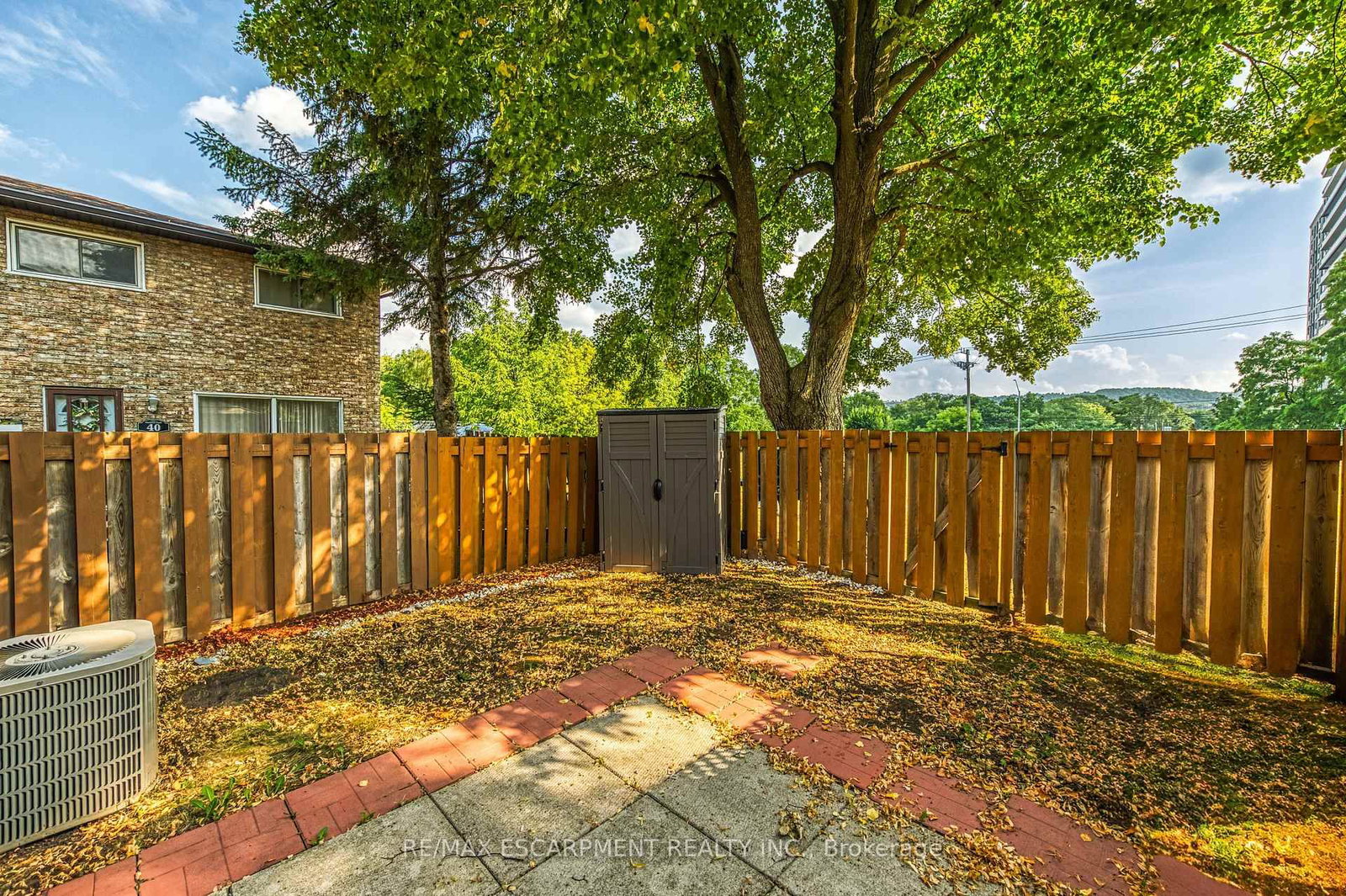 Townhouse for sale at 18 Riverdale Drive, Hamilton, Ontario, L8E 1J8 - Riverdale - MLS: X12880286