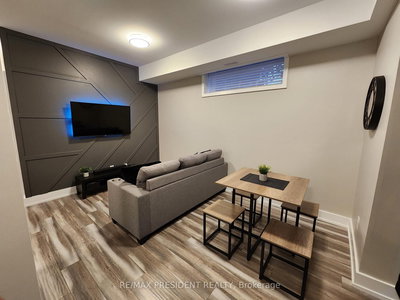 113 - 6065 MCLEOD Rd | Niagara Falls | Image