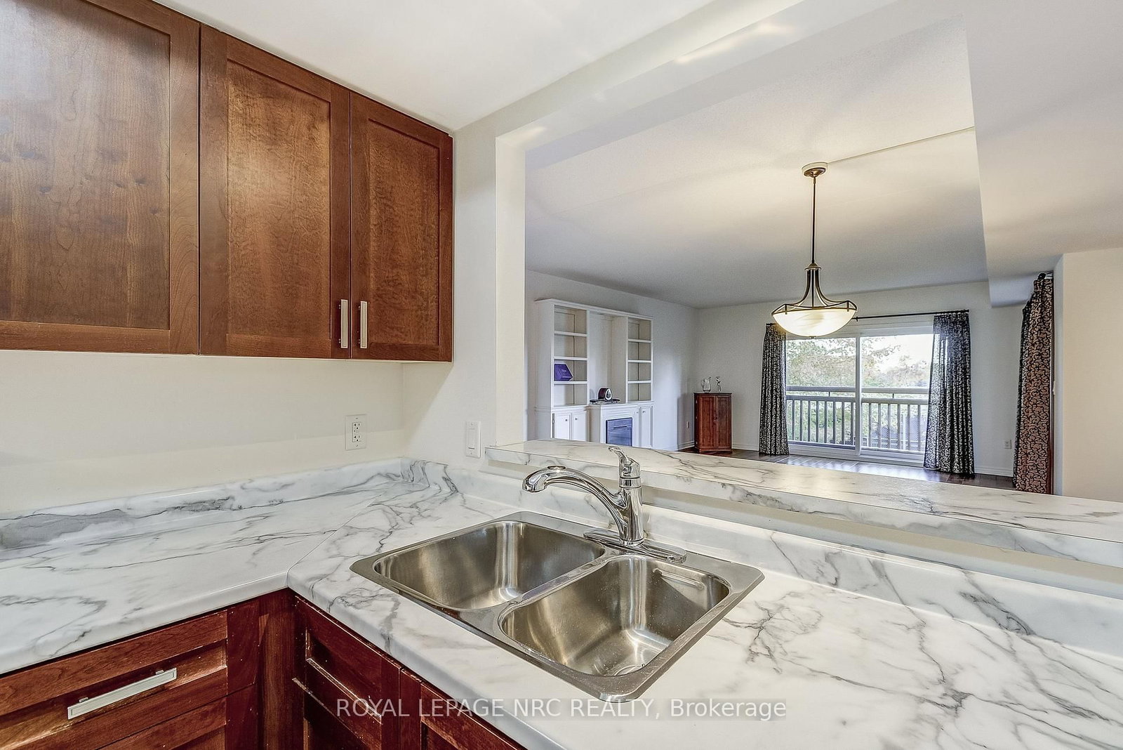 678 Line 2 Road, Unit 202 - Photo 17