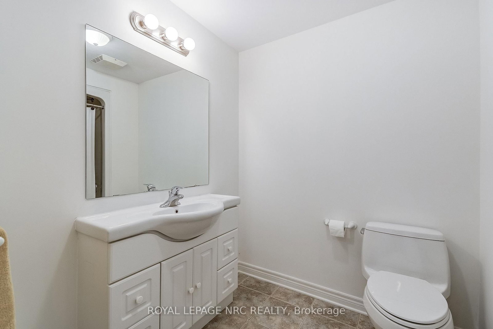 678 Line 2 Road, Unit 202 - Photo 27