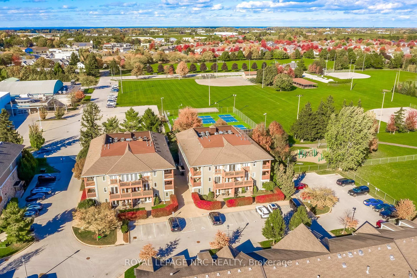 678 Line 2 Road, Unit 202 - Photo 37