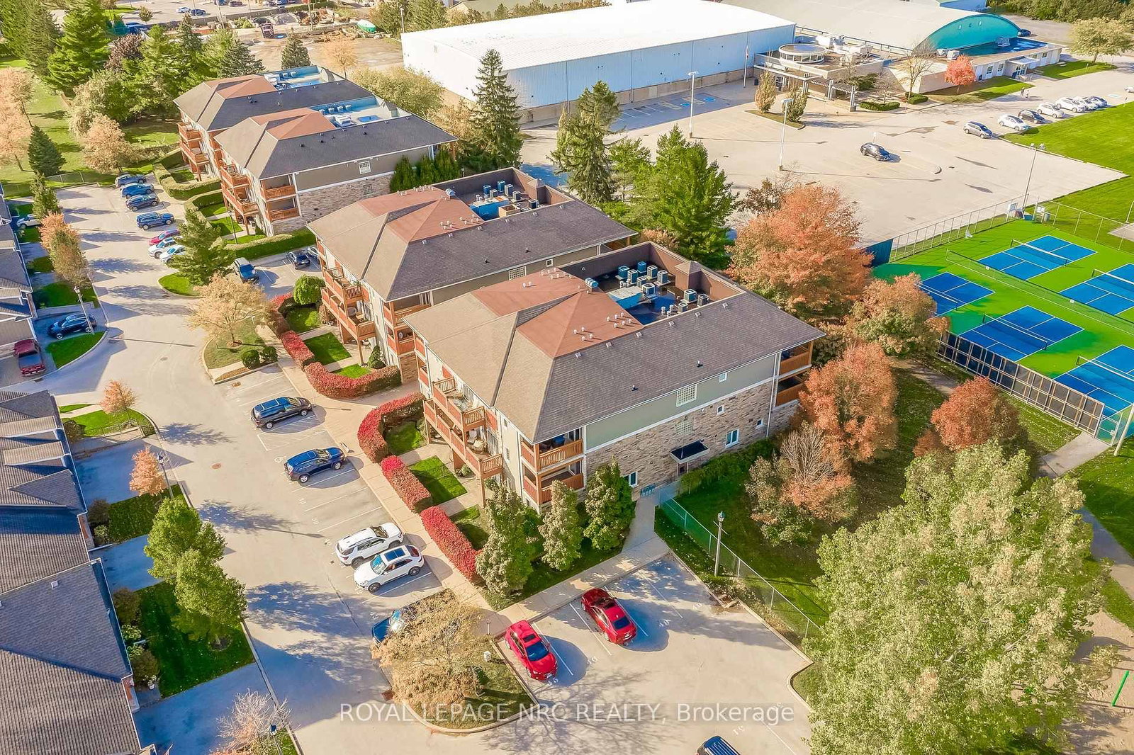 678 Line 2 Road, Unit 202 - Photo 40