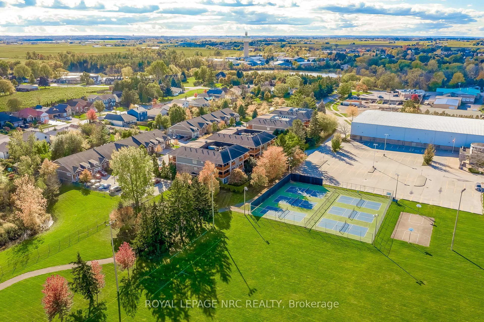 678 Line 2 Road, Unit 202 - Photo 45