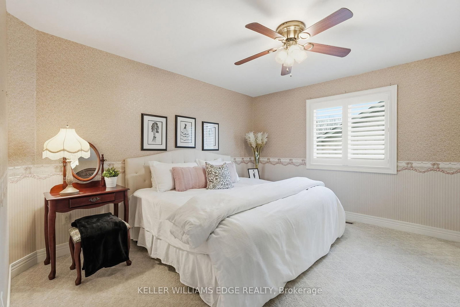 Detached House for sale at 39 Winegarden Trail, Hamilton, Ontario, L9H 7M1 - Dundas - MLS: X12880642