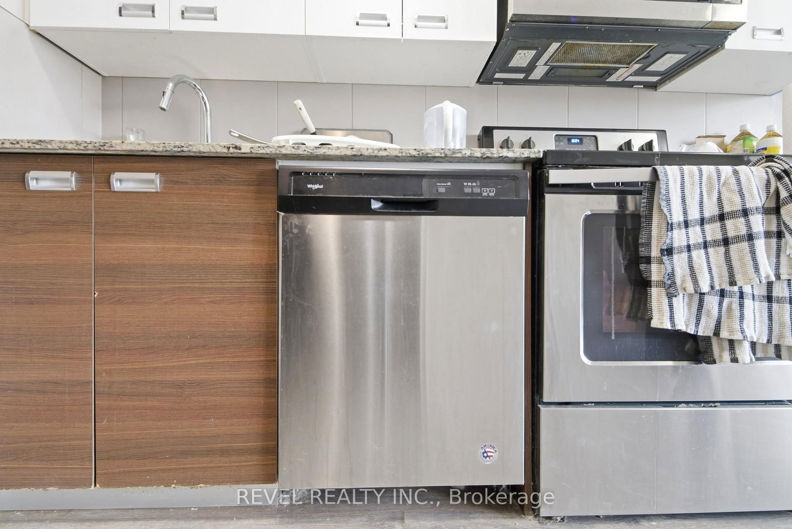 308 Lester Street, Unit 426 - Photo 15