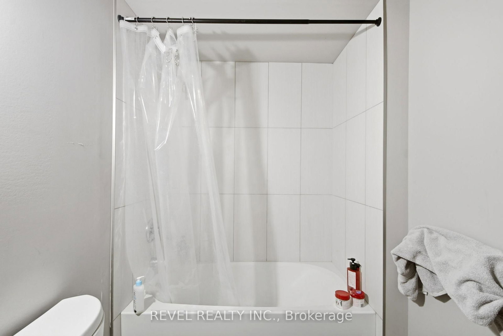 308 Lester Street, Unit 426 - Photo 19