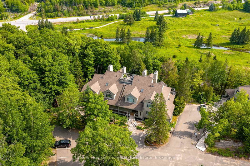 3931 Grandview Forest Hill Dr, Huntsville, P1H 2N5 | Image 2