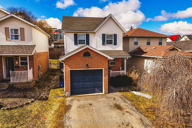 5 michelle Crt, Kitchener, N2N 3K8 | Image 2