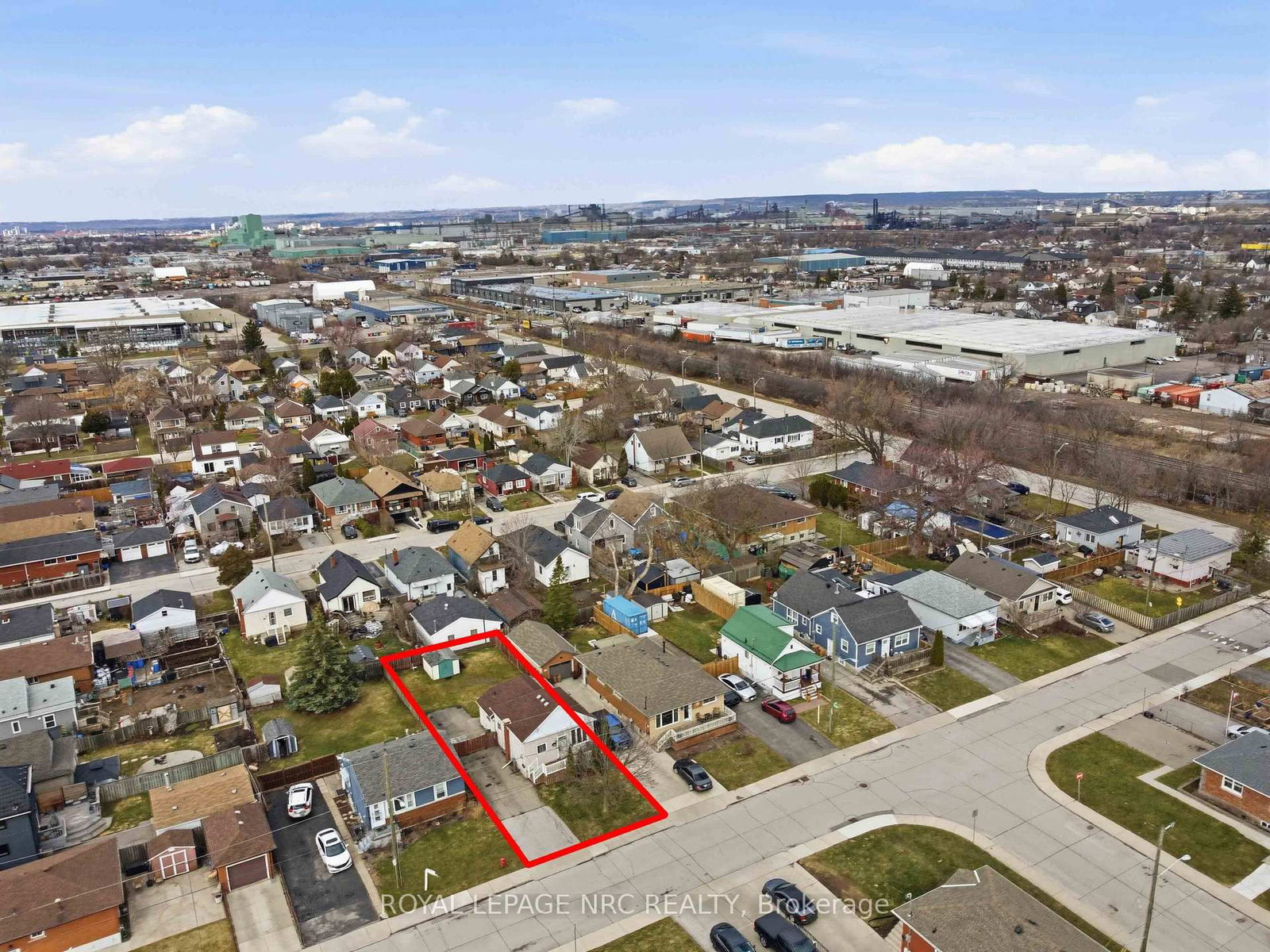 Detached House for sale at 421 Talbot Street, Hamilton, Ontario, L8H 6T6 - McQuesten - MLS: X12881158