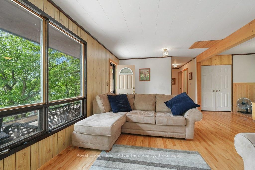 32 Island 65c • Carling, ON photo 15