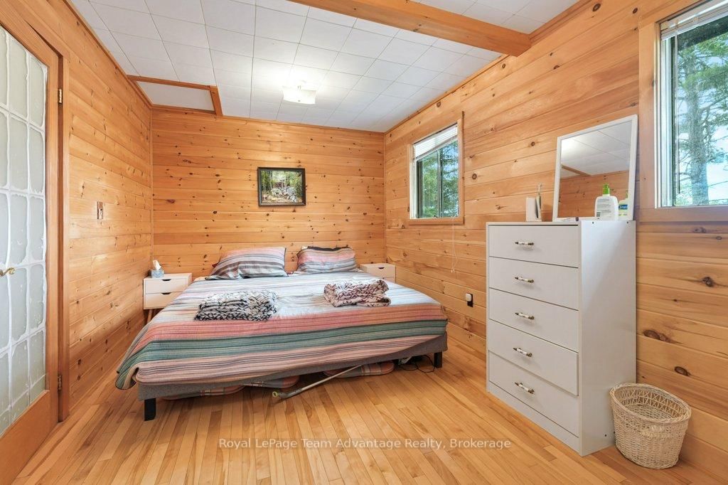 32 Island 65c • Carling, ON photo 21