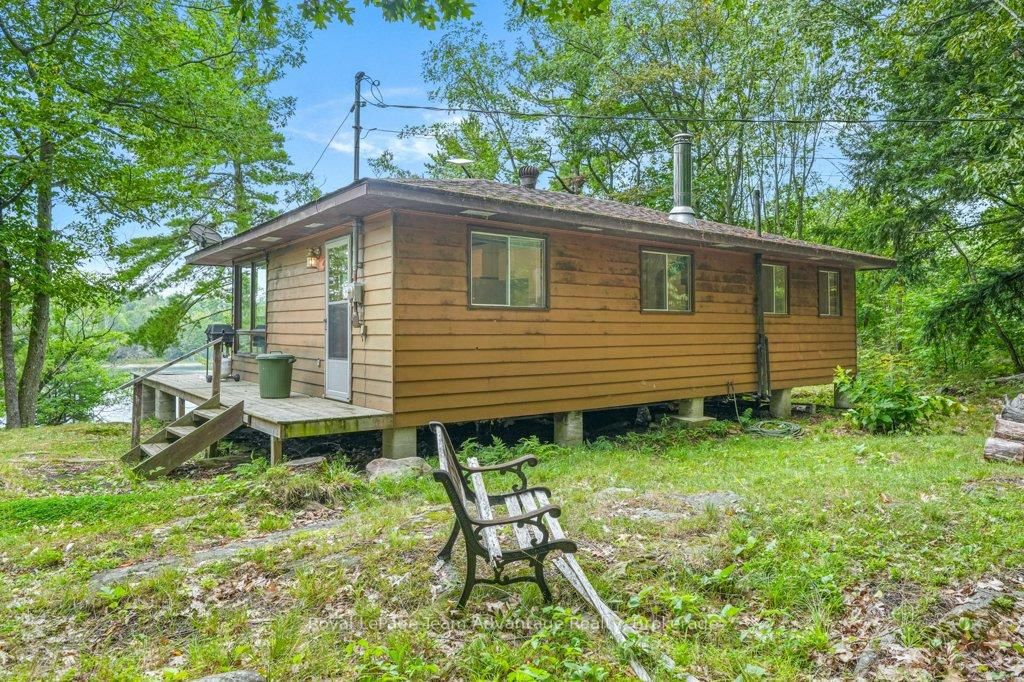 32 Island 65c • Carling, ON photo 25