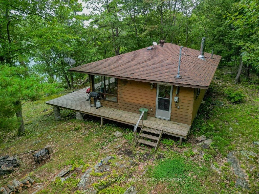 32 Island 65c • Carling, ON photo 38