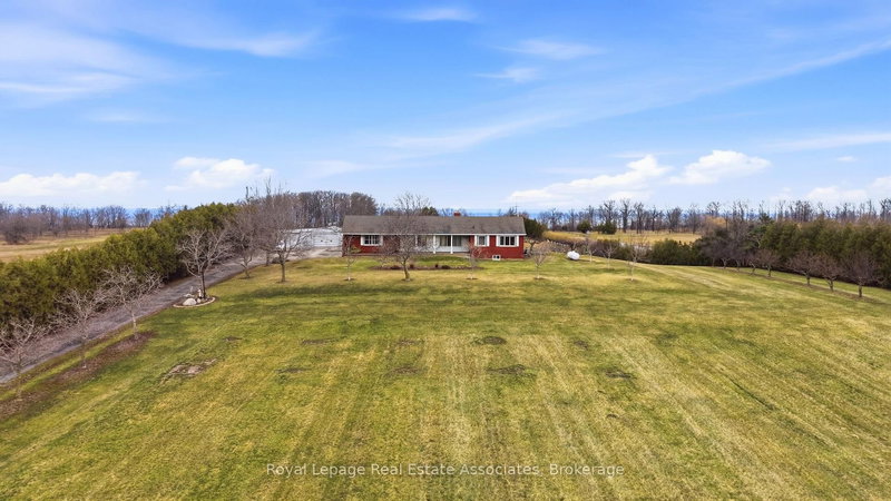1137 Ridge Rd, Hamilton, L8J 2X5 | Image 2