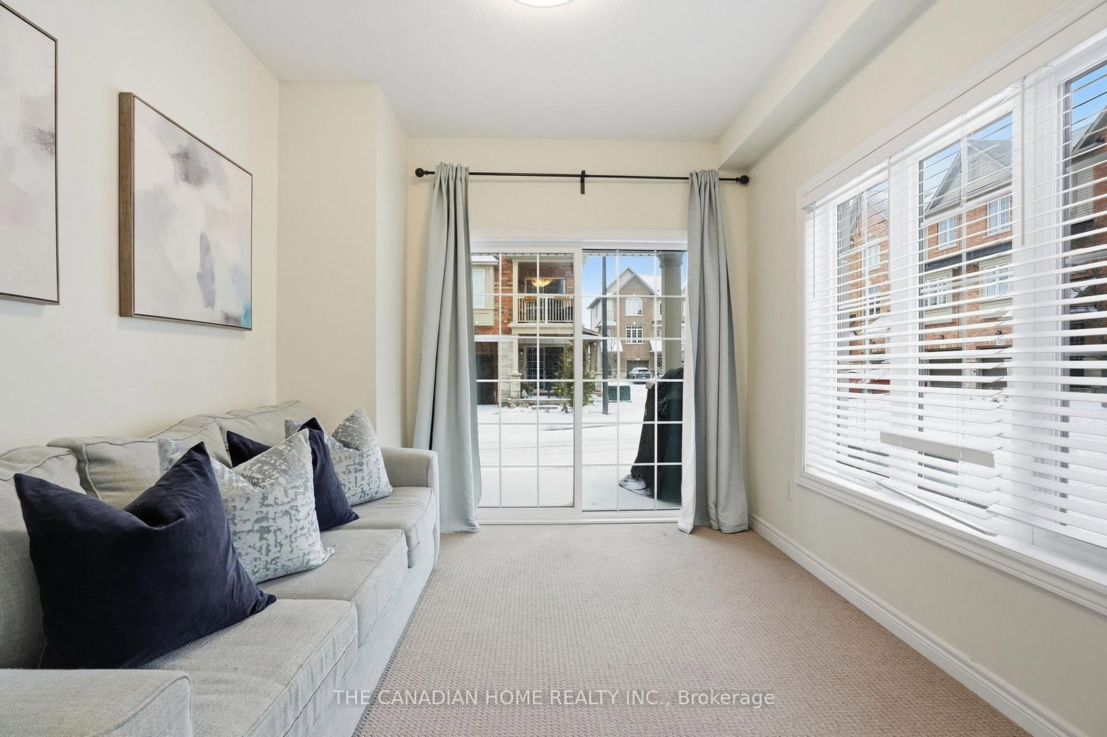 Townhouse for sale at 33-257 Parkside Drive, Hamilton, Ontario, L8B 0W5 - Waterdown - MLS: X12881278